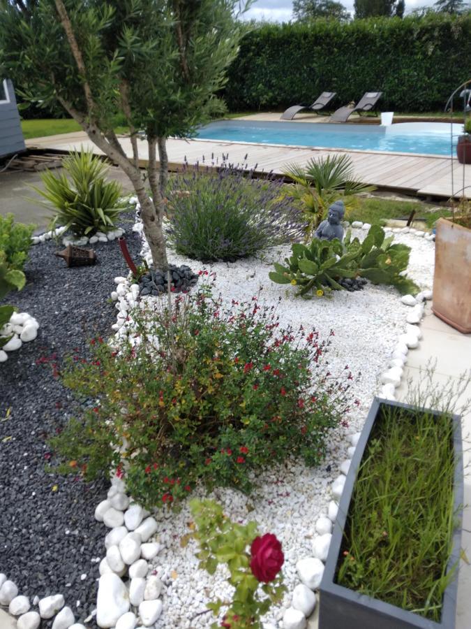 Petit Coin De Detente Seyresse Exterior photo